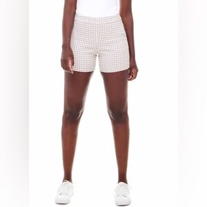I love Tyler Madison (ILTM) gingham shorts (tan and white check) size large